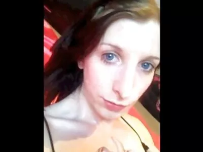 Rebeca Taylor megengedi az embernek, hogy fúrja a punciját, mert  szükség van rá