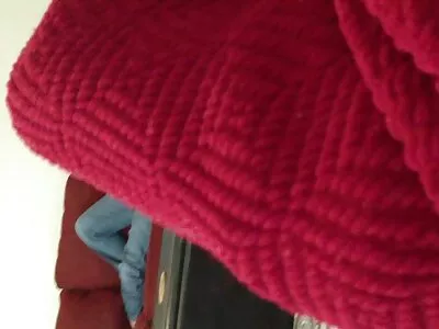 A szex ügyes fickóval ártatlan lányt hajt az első  orgazmusba