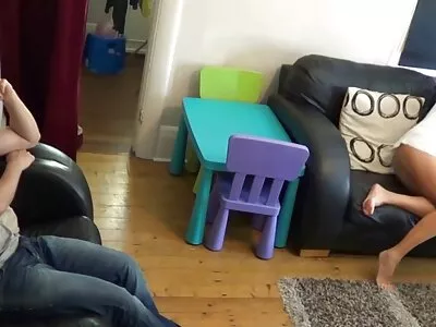 Göndör MILF professzor elcsábítja ingyen élő szex a csábító kanos iskoláslány
