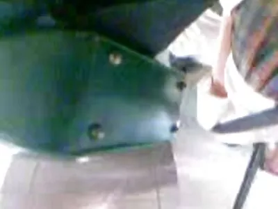 Csaj szorgalmasan  szar élvezi kakas egy nagy sexodrome