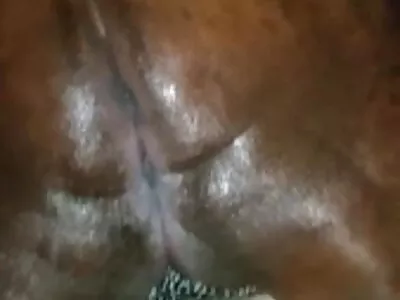 A sovány szőke nagyon jól szórakozik ezen a online pornófilmek szerencsés úron