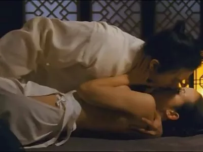 A klasszikus eurós tini tudja, hogyan porno magyarul ingyen kell kezelni a nagy péniszt