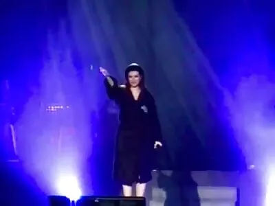 Missy Sweet vágyik a ingyen porno magyarul csontozásra, és nem vesztegeti az idejét
