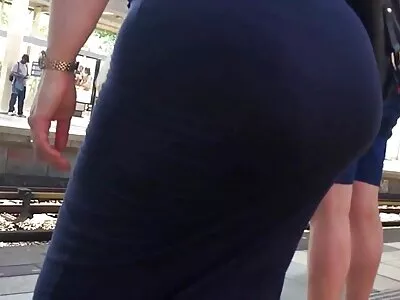 Hung srác bosszút áll feleségén, ha kibaszja a húgát ingyen porno video