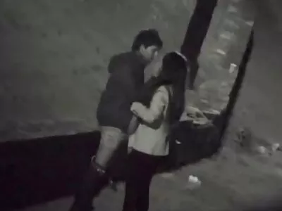 Csúnya, hangos tini lesz szar ingyen porno video egy pár meleg hármasban